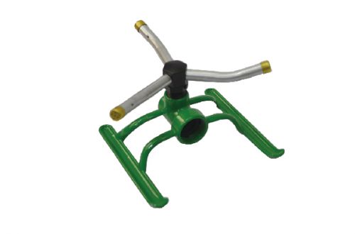 Aspersor de aluminio de 3 brazos con base en "H" de zinc W-4071