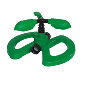 3-Arm Plastic Sprinkler With Plastic Base W-4102